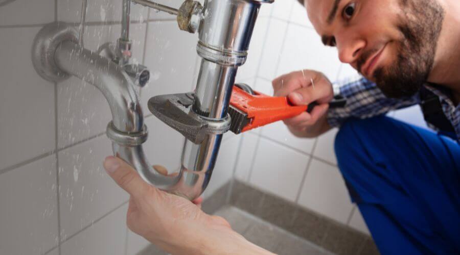 Professional same day plumber services in Brimfield, IL
